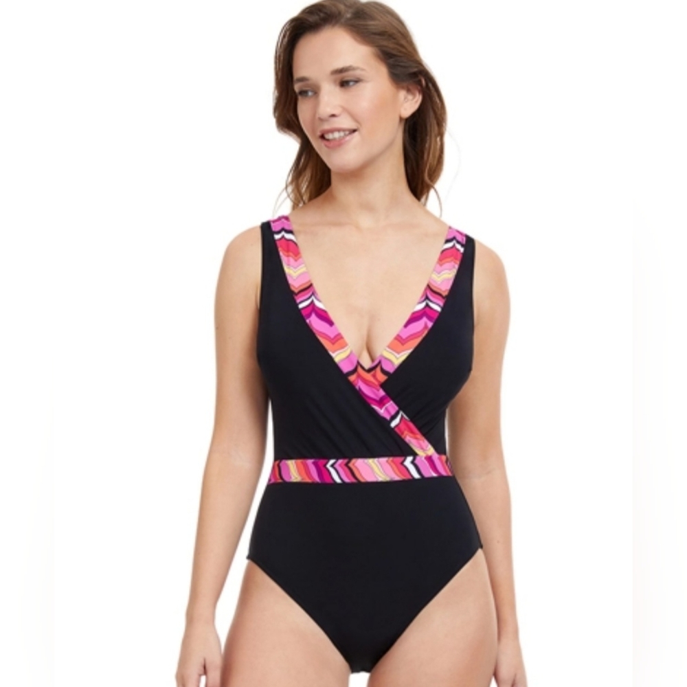 Palm Springs NEW V-Neck One Piece Swimsuit Size 6